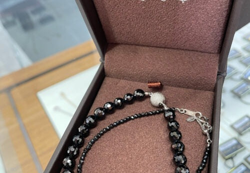 ブラックスピネルブレスレット