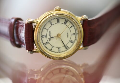 SEIKO　レディース　分解掃除