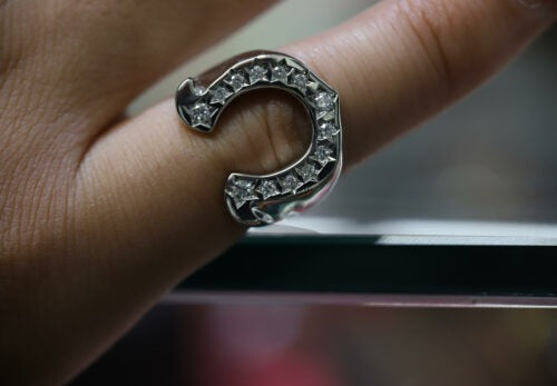 プラチナホースシューリング❢